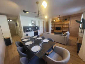Appartement 3 pièces cosy avec parking, proche des pistes et équipements de qualité - FR-1-266-232